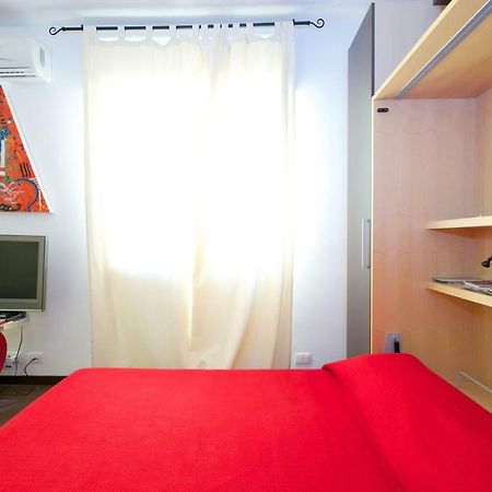 Casa Turati Apartment Bari Bagian luar foto
