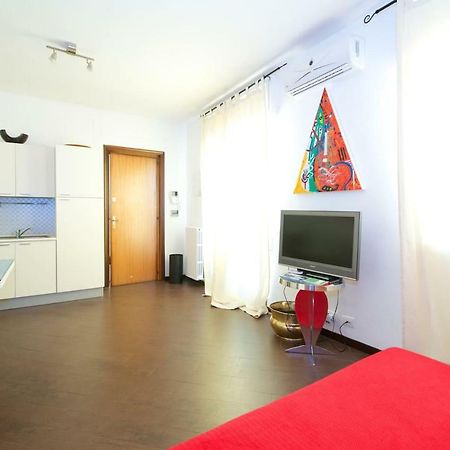 Casa Turati Apartment Bari Bagian luar foto