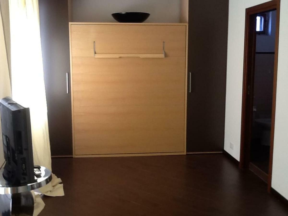 Casa Turati Apartment Bari Bagian luar foto