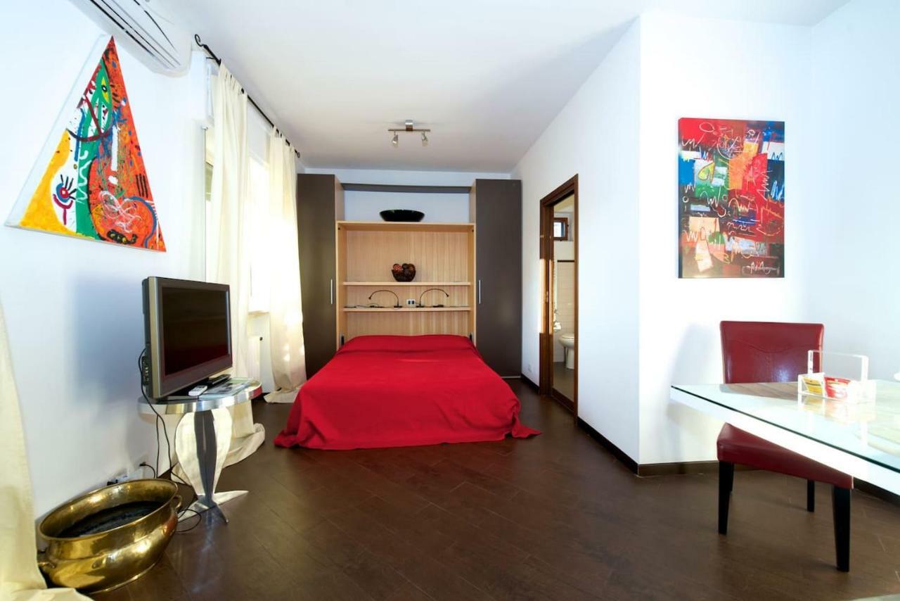Casa Turati Apartment Bari Bagian luar foto